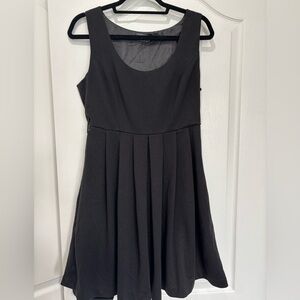Elegant Black Sleeveless Dress